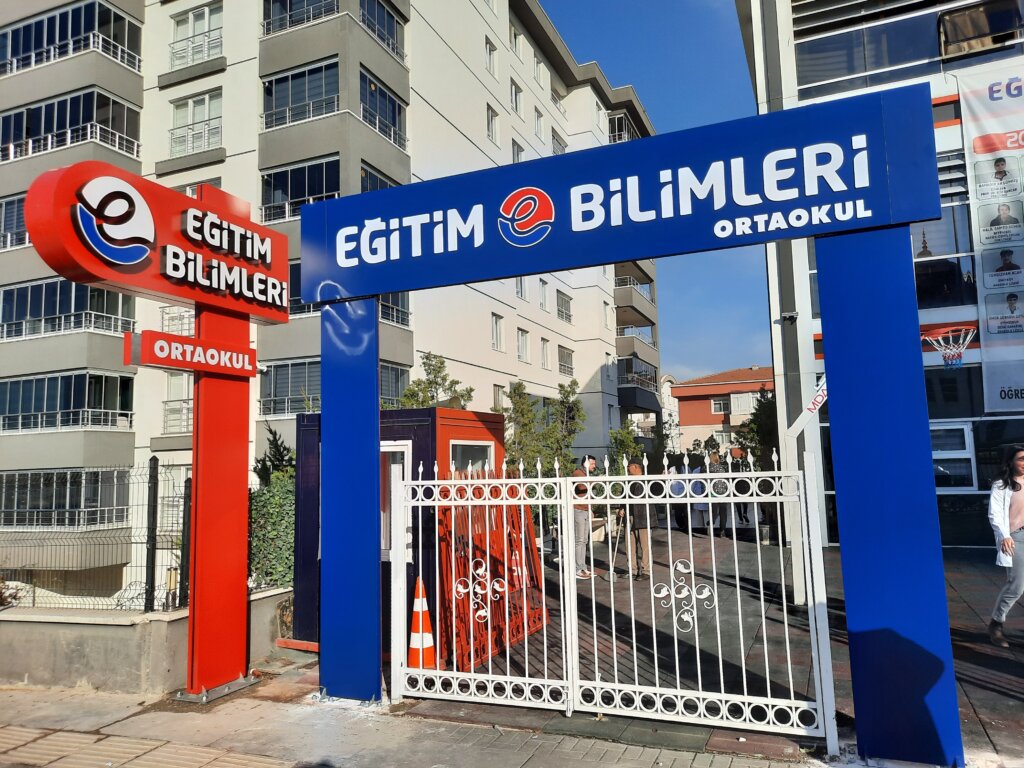 Site Giriş Tabelası